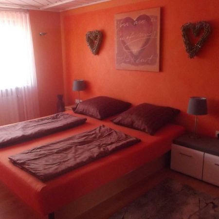 Ferienwohnung In Puschendorf Экстерьер фото